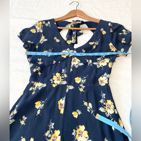 Abercrombie & Fitch Floral Romper Jumpsuit - Picture 4 of 16